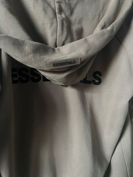 Оригинален суичър- Essentials