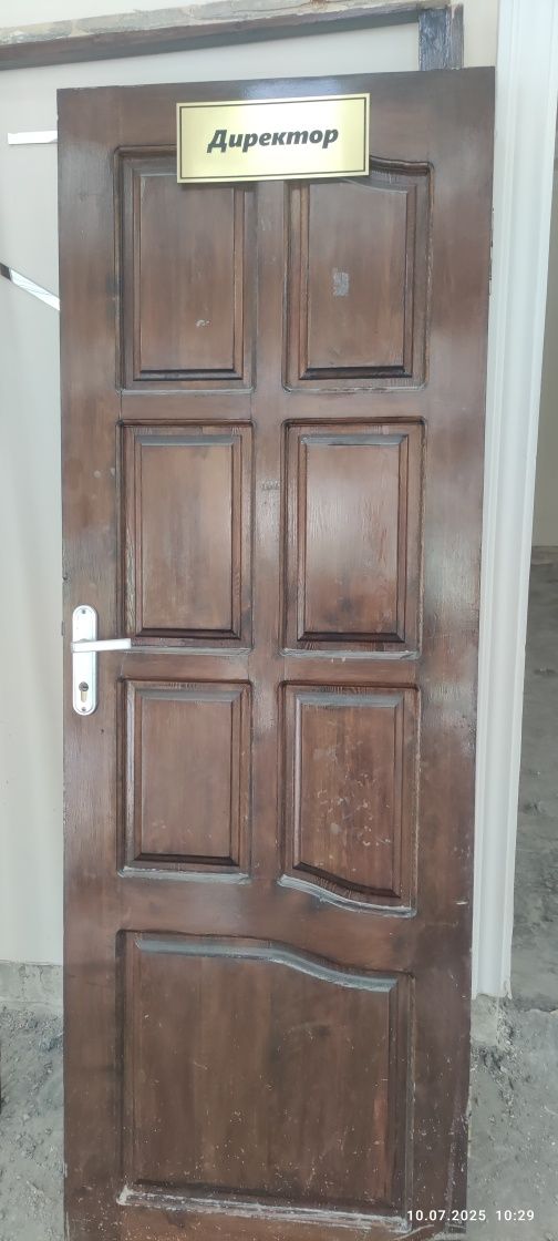 Продаются деревянные двери