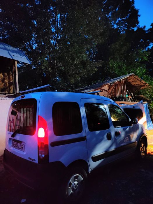 Vând Renault kangoo 4x4 2008 1.6 16v 95cp