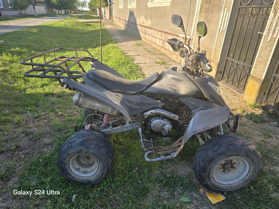 Vând atv in stare buna de funcționare