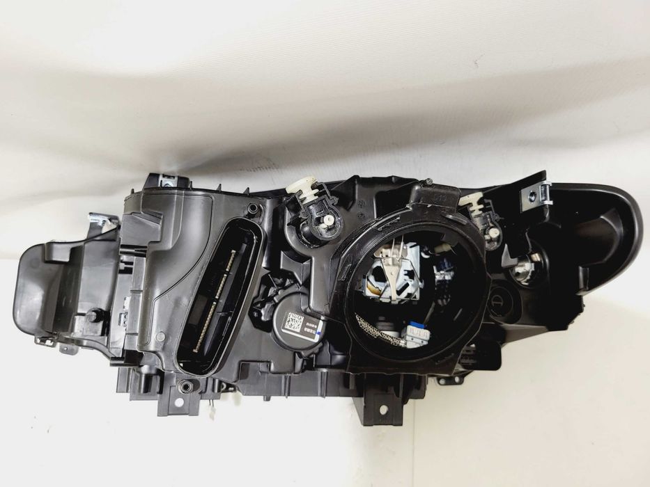 Bmw 3 F30 F31 far bixenon stanga dreapta faruri adaptiv dynamic