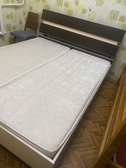 Продам кровать двухъярусную