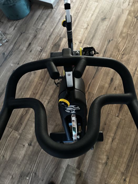 Bicicleta indoor cycling cybex ic2
