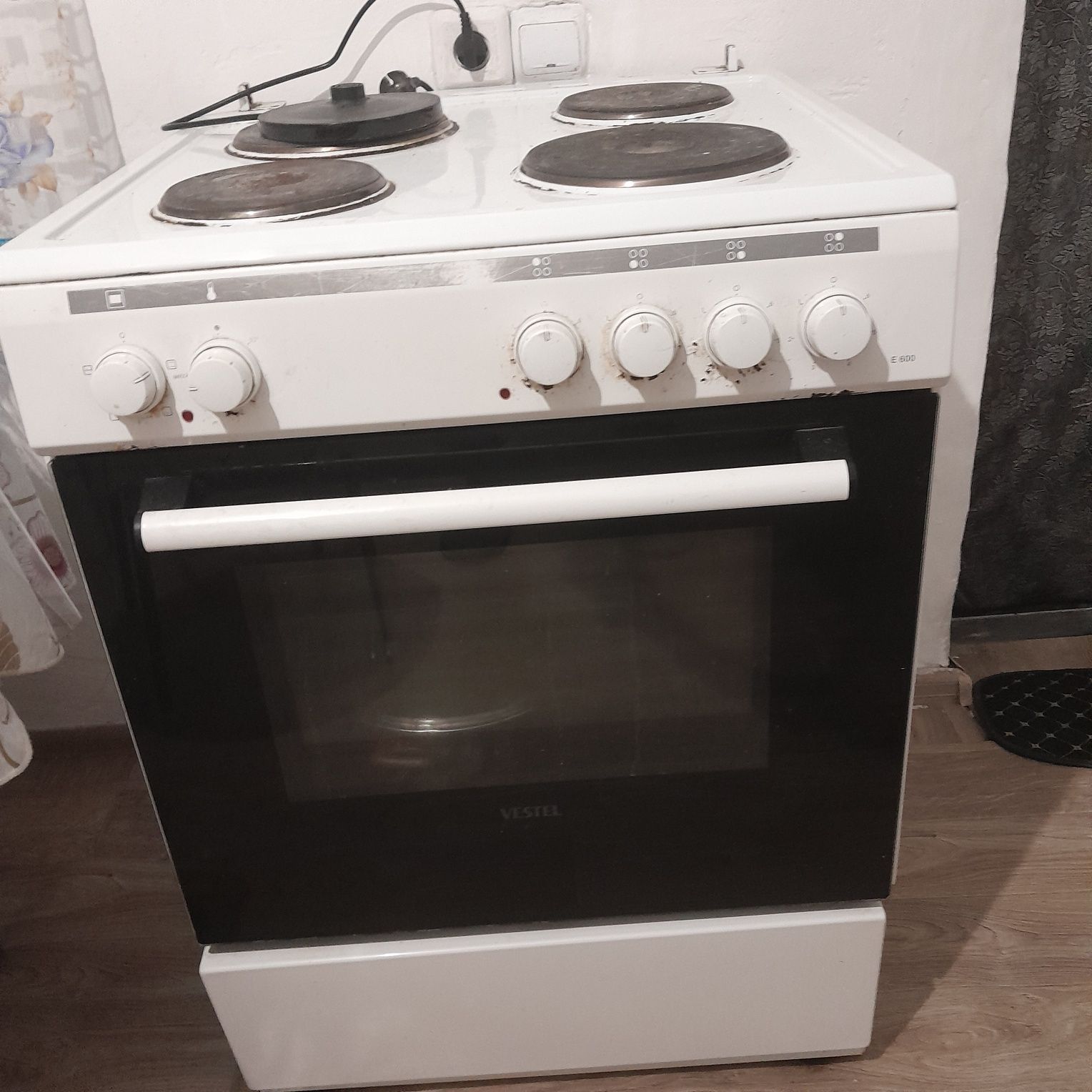 Продам плита электричскый