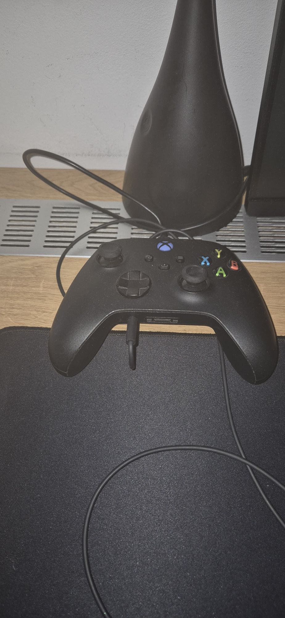 XBOX series X + 2 console