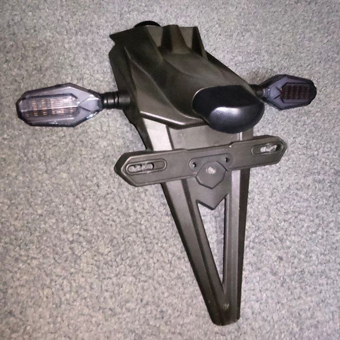 Заднее крыло под номер для мотоцикла