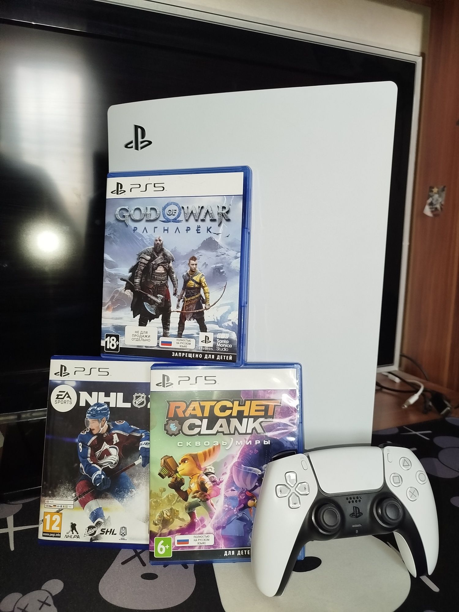 Продам PlayStation 5 в хорошем состоянии