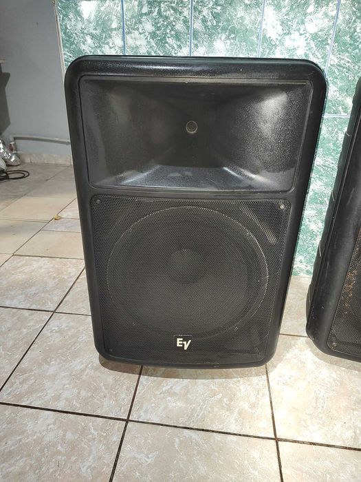 Vand boxe Electrovice SX 300 cu difuzor bass EV L400 si inalte EV DH 3