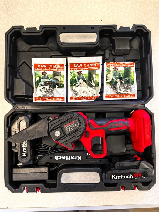 Mini fierastrau cu lant Kraftech 48V 229 lei