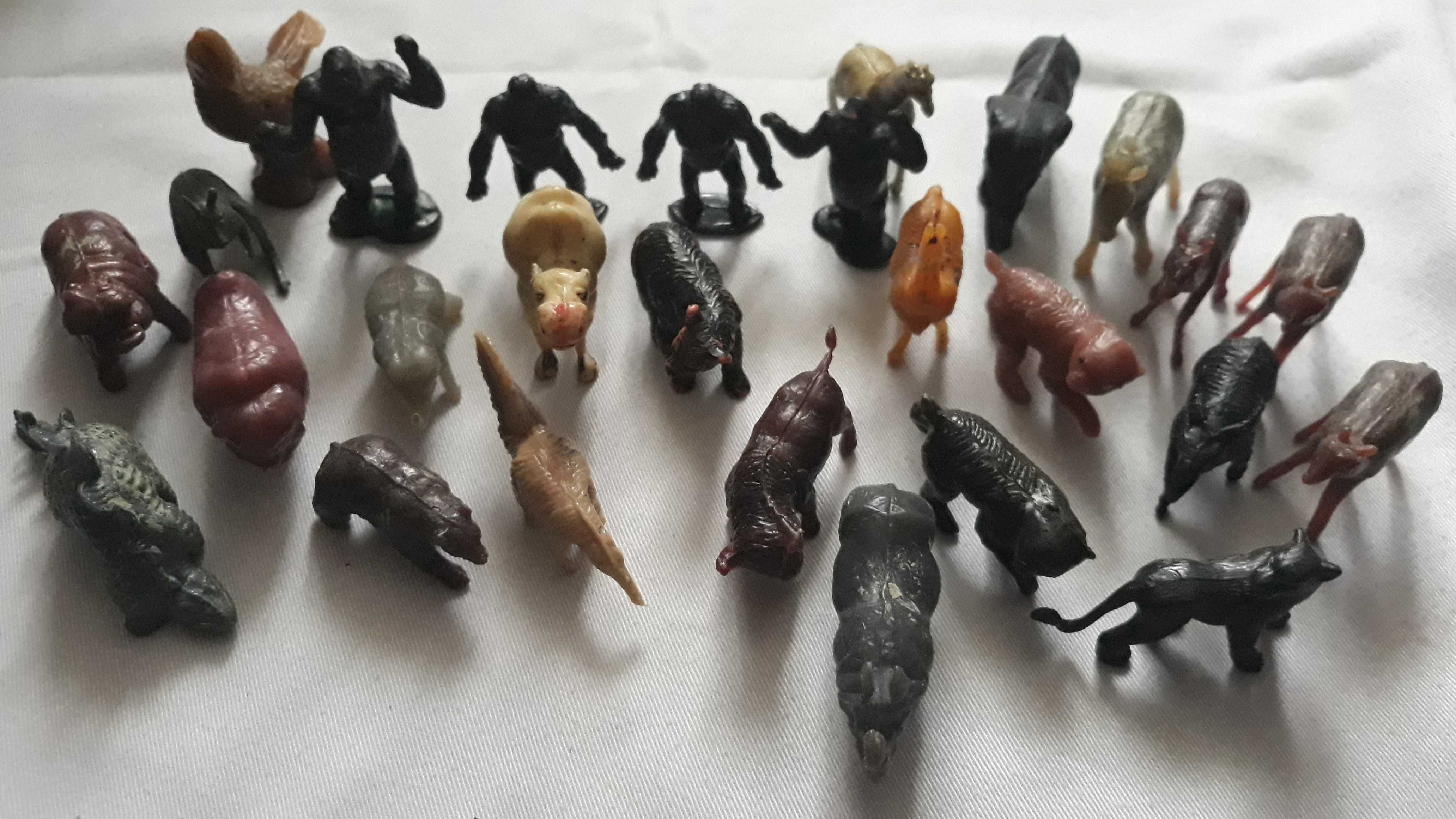 Figurine peri comu de colecți nu trimit in tara predar perso în centru