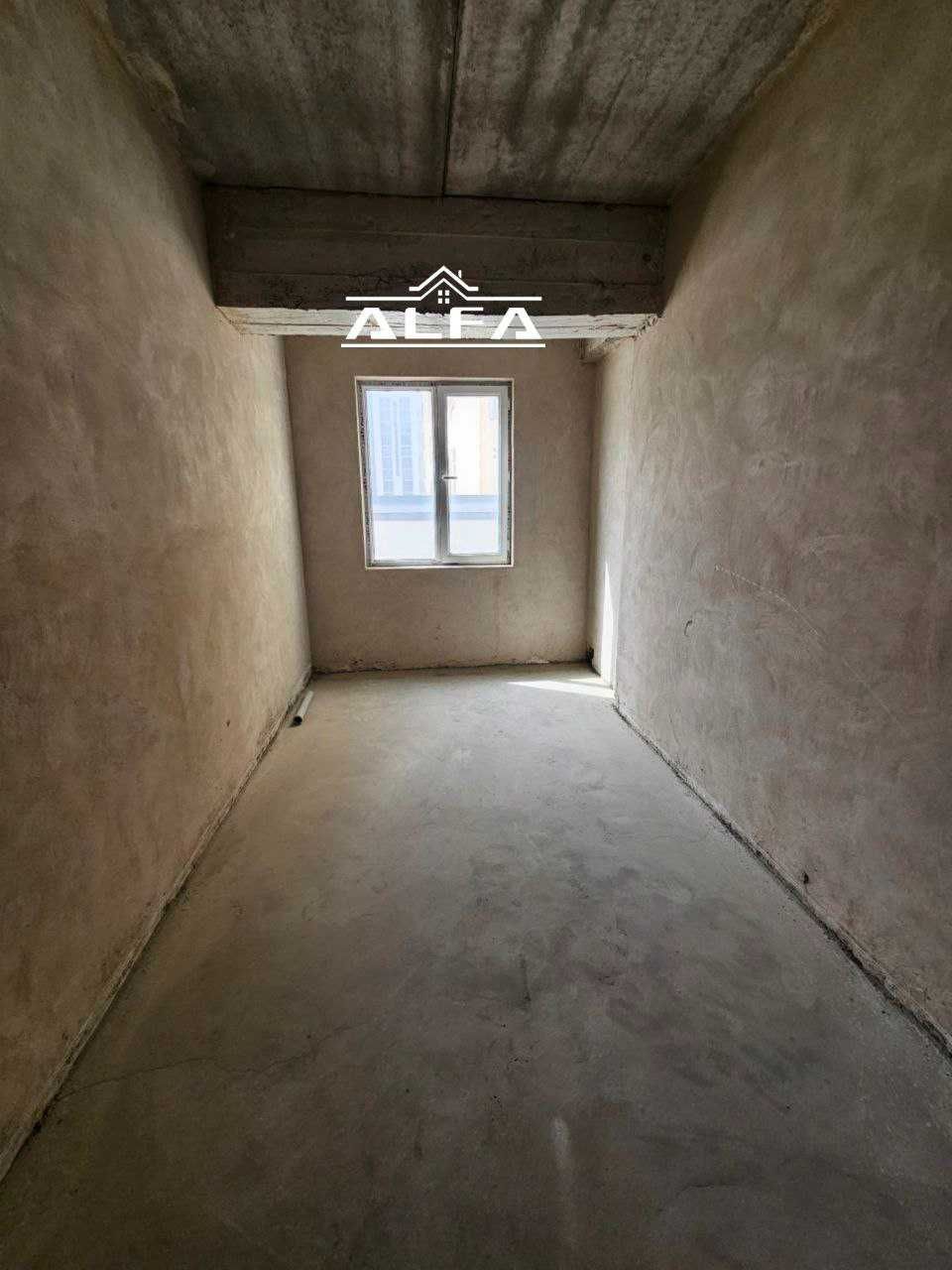 4 xonali 130m² +200m² pentxaus, 3-qavat.