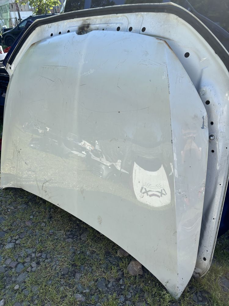 Капак VW Golf 7