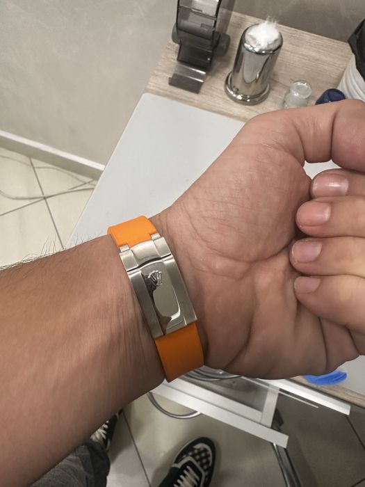 Rolex MILGAUS green sapphire