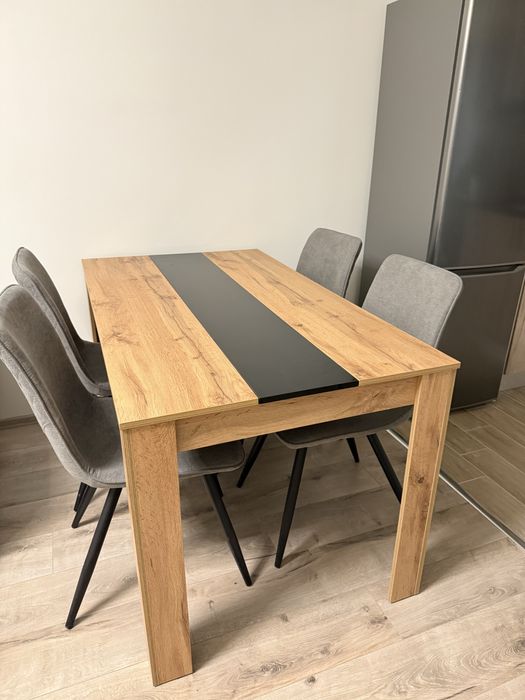 Маса за трапезария