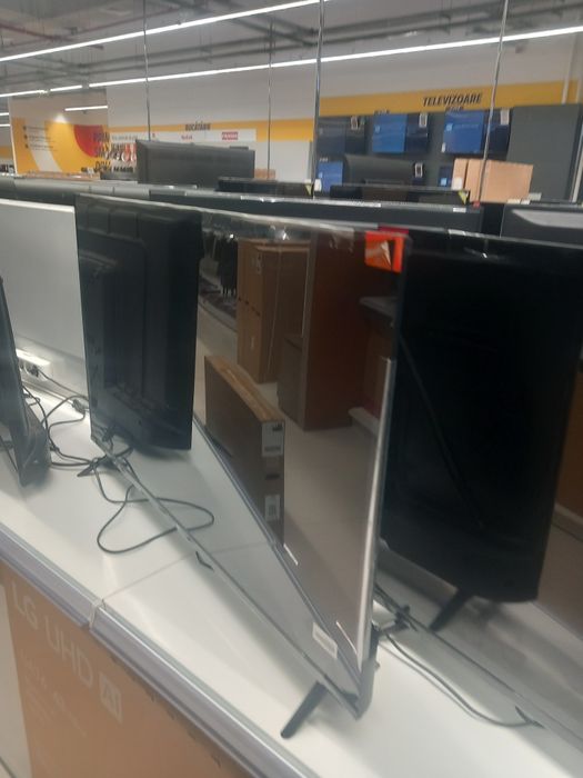 Vând plasme tv noi diferite diagonale