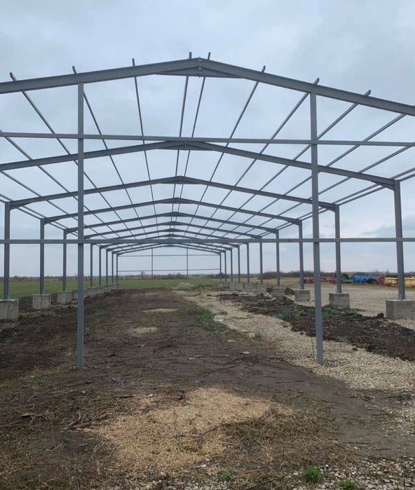 Vand hala metalica 7x15x4 din profil IPE140 cu teava pe acoperis
Struc