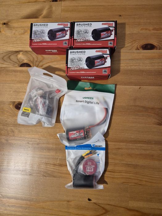 Vând motoare noi brushed pentru automodel traxxas trx4 axial