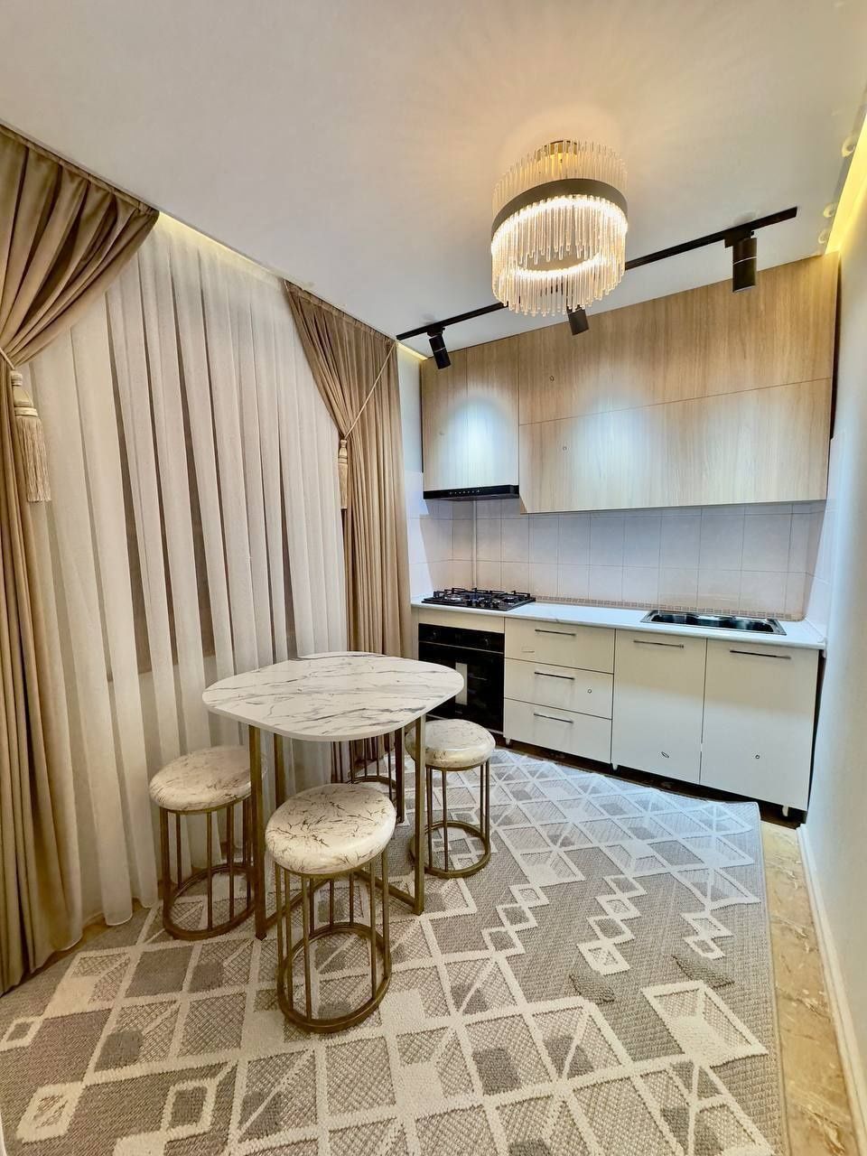 Метро Буюк Ипак Йули 2/2/5 Квартира Фулл 40m²