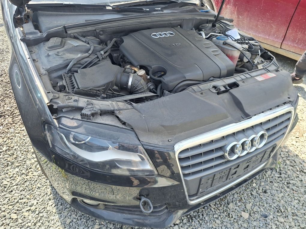 Dezmembrez Audi A4 B8 2.0 tdi CAGA cod LZ9Y