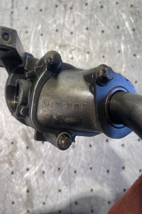 Pompa ulei A 646 181 02 47 Mercedes-Benz Sprinter a 2-a generatie 906