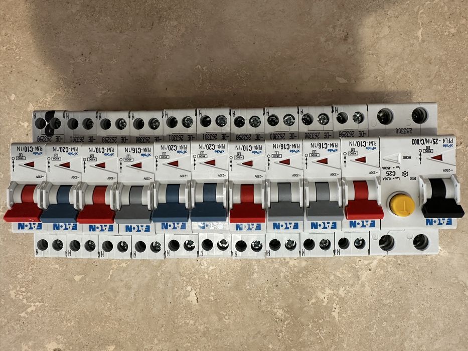 Intrerupatoare sigurante curent EATON