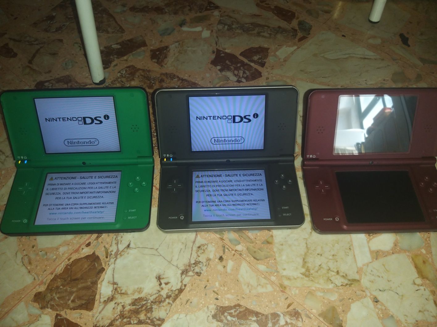 NINTENDO 3DS cu jocuri originale si modifica R4 NINTENDO DS XXL