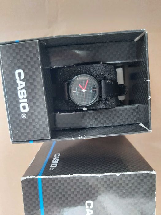 Casio Vintage Discontinued Casio Analog LQ-11W-1GML