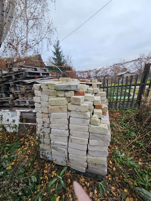 Продам силикатный кирпич.
