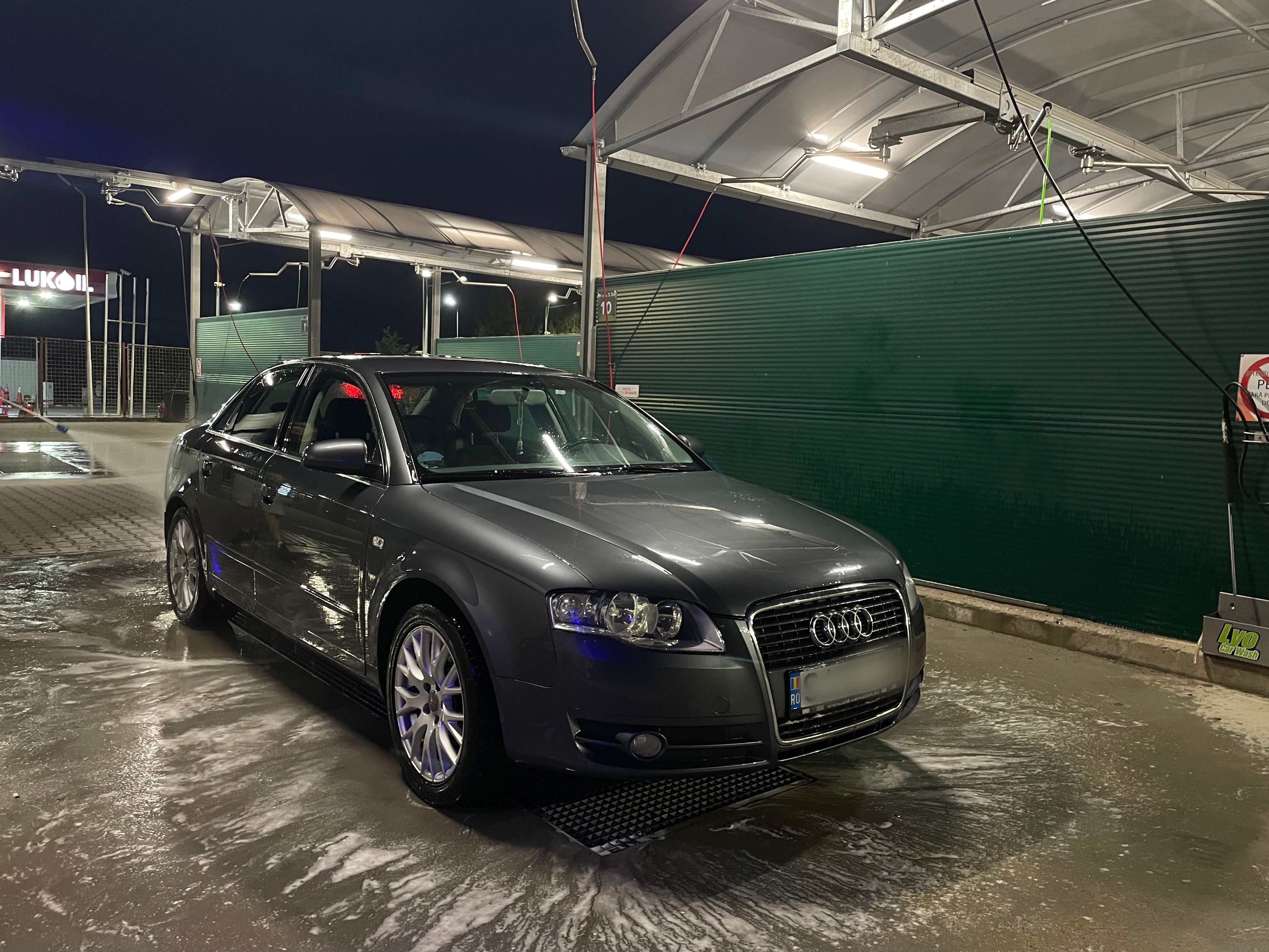 Audi A4 B7 berlină