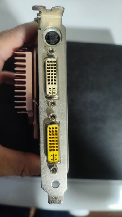 Placă grafică MSI GeFORCE 7600 GT 256MB PCI-E silențioasă, dual DVI S-