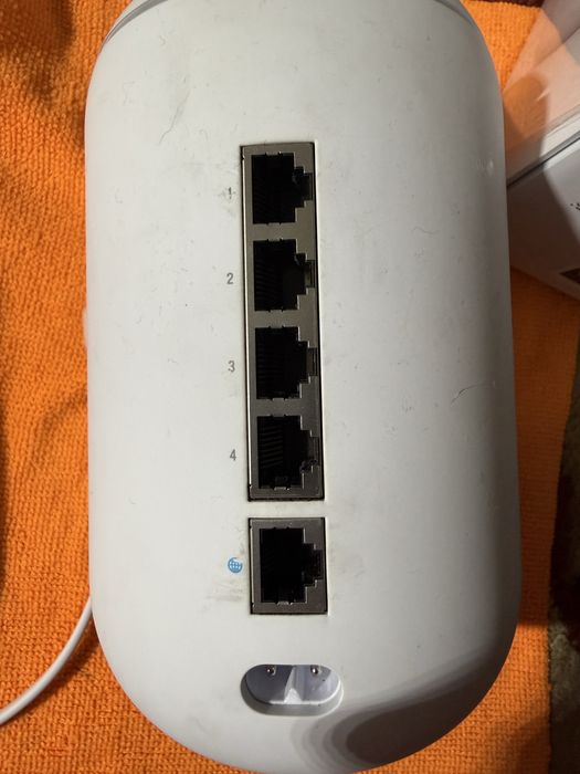 UDM Ubiquiti UniFi Dream Machine, wireless router, Wi-Fi 5, 4x 1GbE