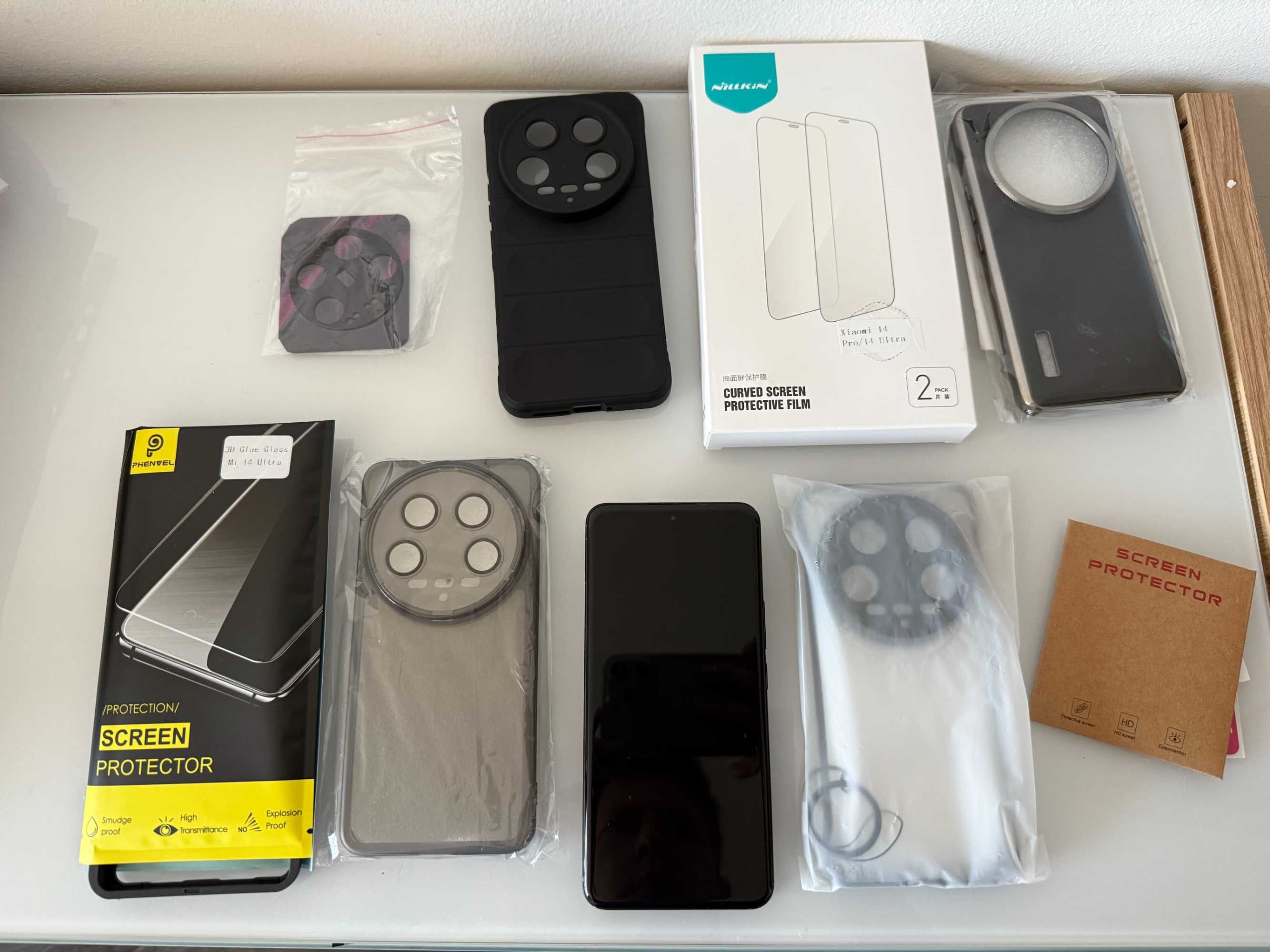 XIAOMI 14 Ultra Black Пълен комплект + подаръци