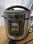 Vând multicooker