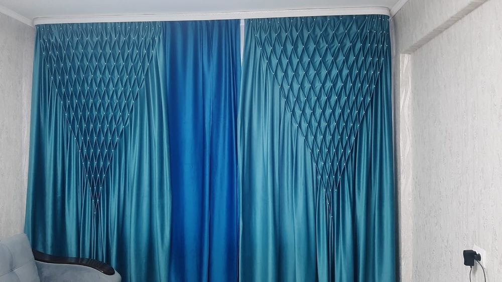 Продам шторы для гостинной