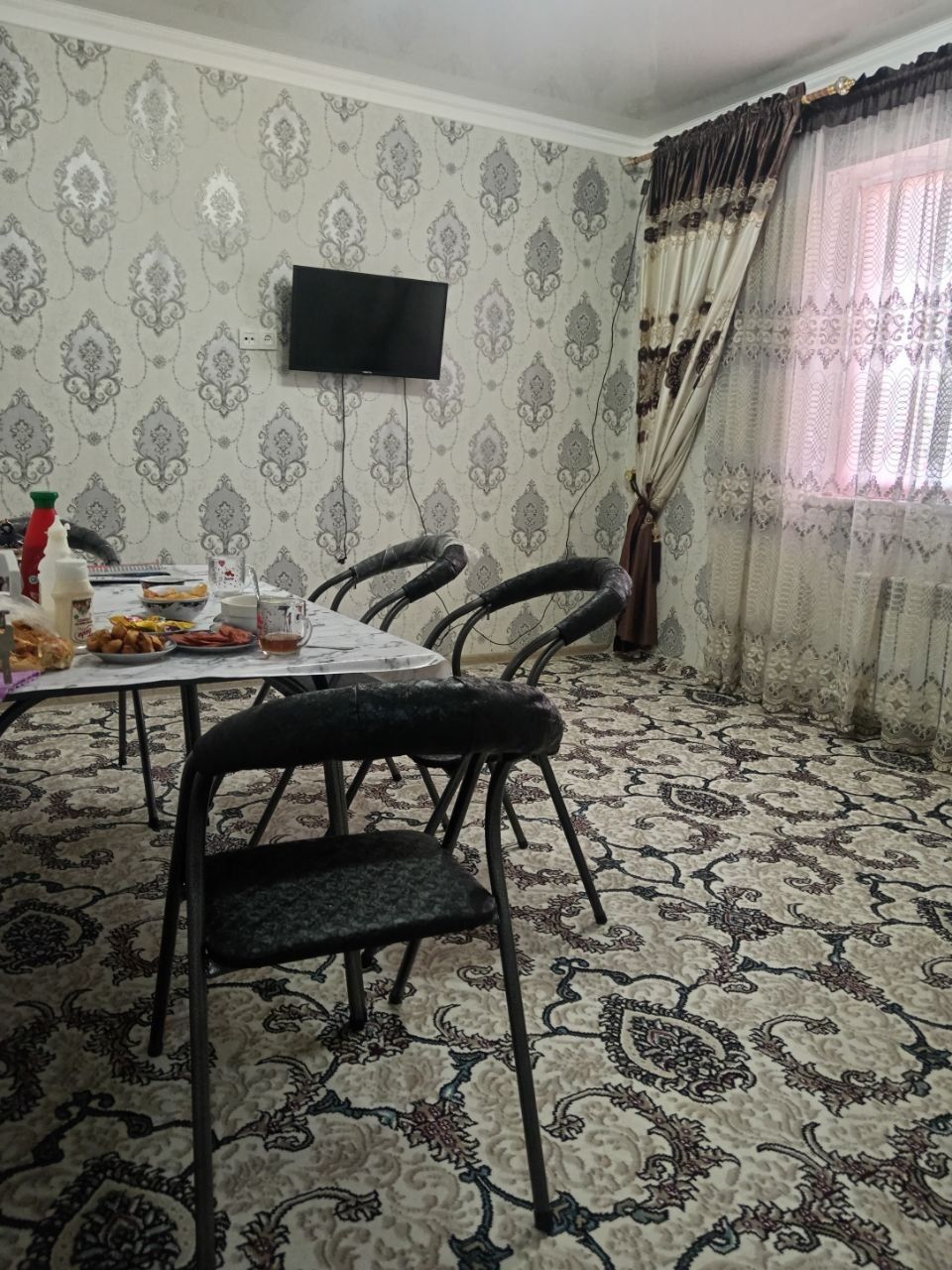 Ijaraga 3 xonali lux sharoitli uy beriladi