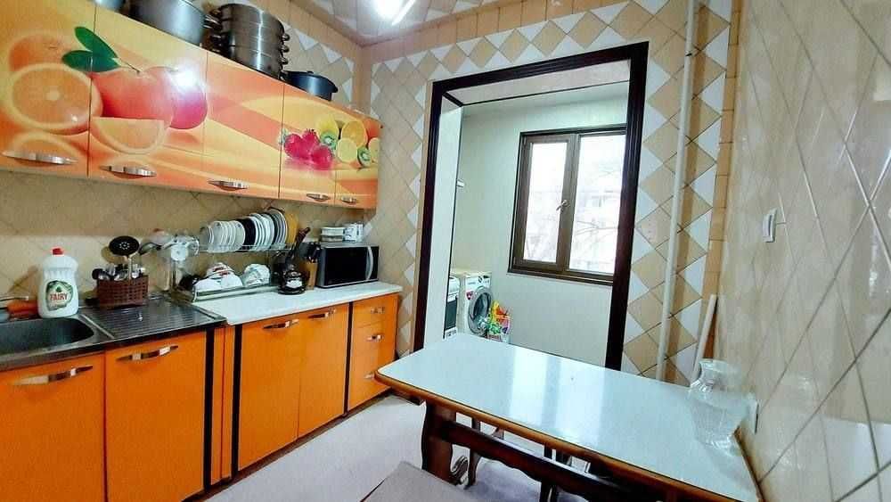 Продаётся квартира срочно Юнусабад 8, 3/3/4 не торец 69м2