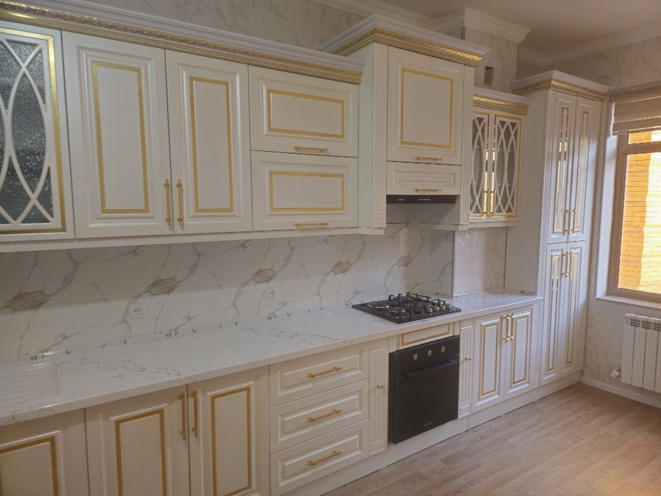 Kvartira Sotiladi( Продаётся квартира 73 м²!)Zarhal restoran yonida.