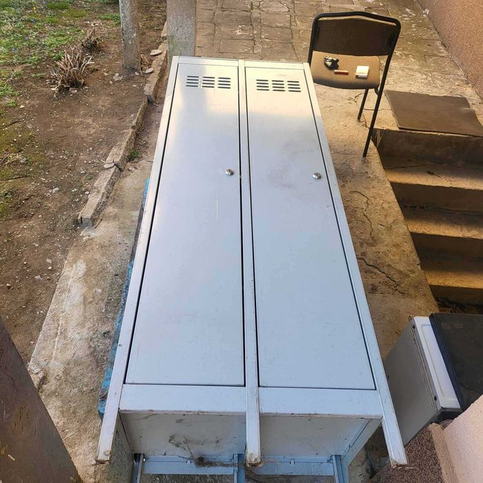 Стелажи за магазин или склад