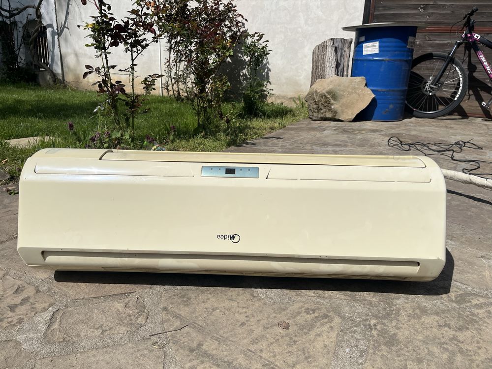 Климатик Midea 24 HA