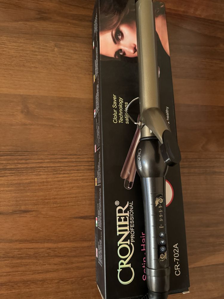 Продаётся плойка Cronier CR-702