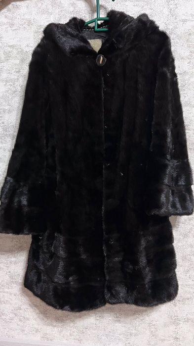 Продам норковую шубу