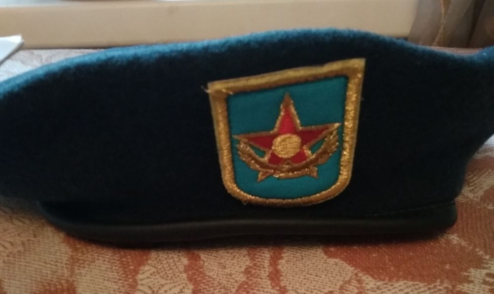 Берет военный. Шапка ушанка цигейковая