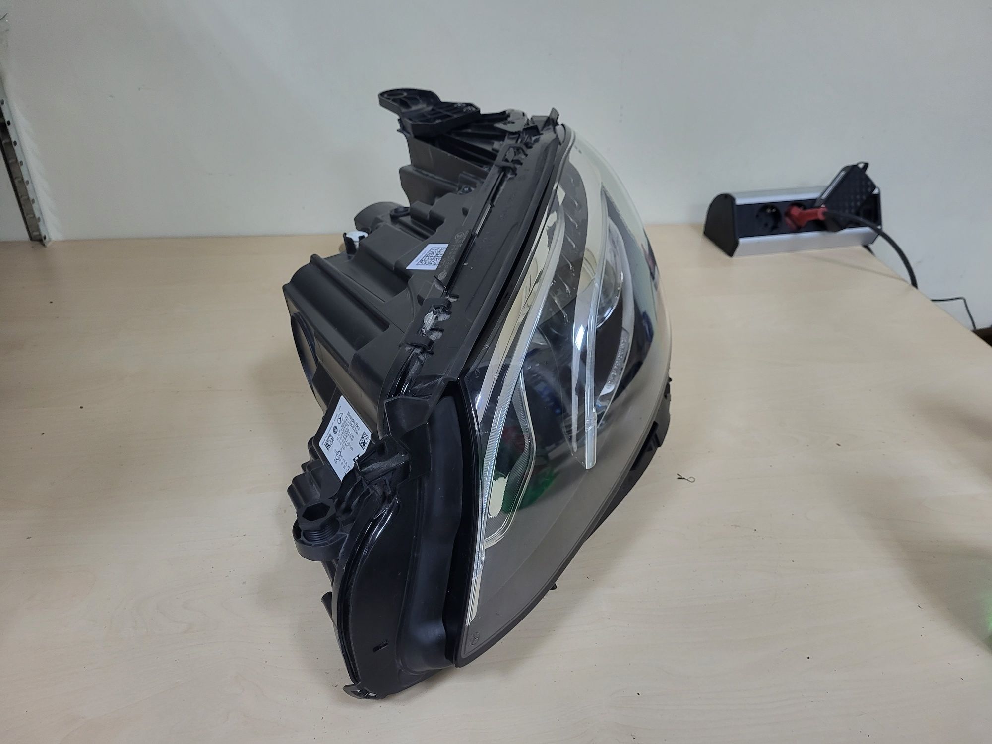 Ляв фар Mercedes E W213 LED High Performance lqv far мерцедес 213