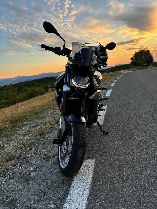Motocicleta BMW F 900 R
