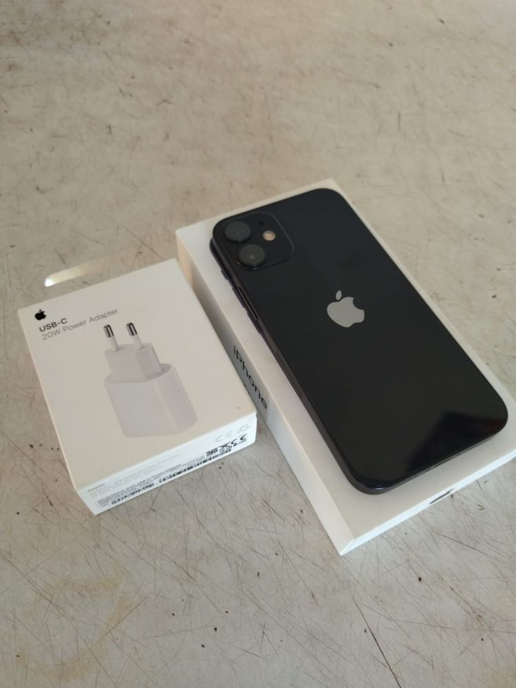 iPhone 12 mini 64Gb (чёрный). Срочно , торг