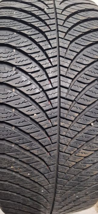 7mm! 225 45 17 Goodyear vector 4seasons gen 3