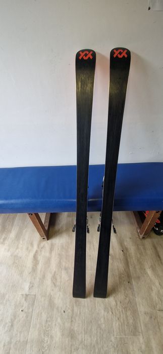 Schiuri VOLKL WC 148