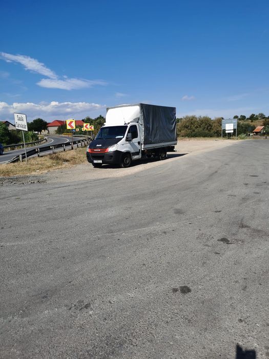 Vând Iveco dayli cu lift sprinter