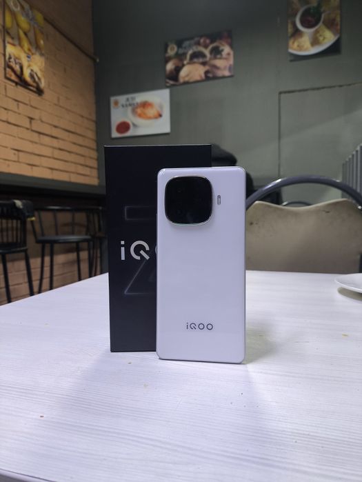 IQOO Z9 TURBO 12/256gb