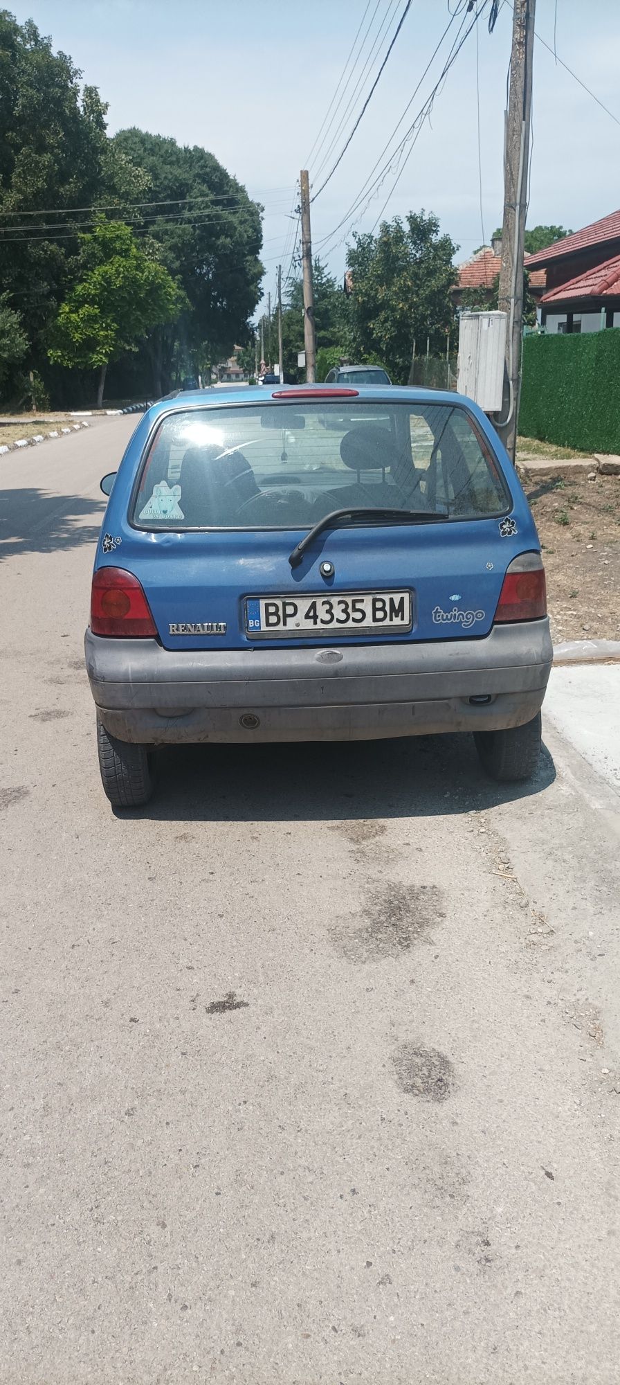 Продавам два автомобила